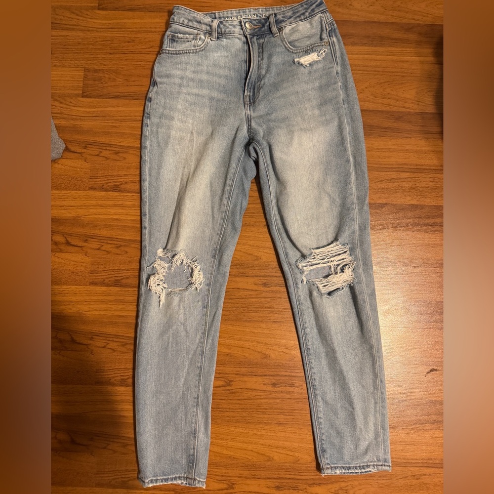 American Eagle Mom Jeans